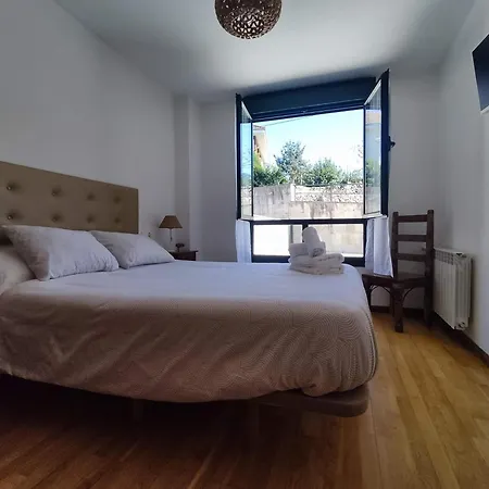 Rey Pelayo, Cangas De Apartamento Onís